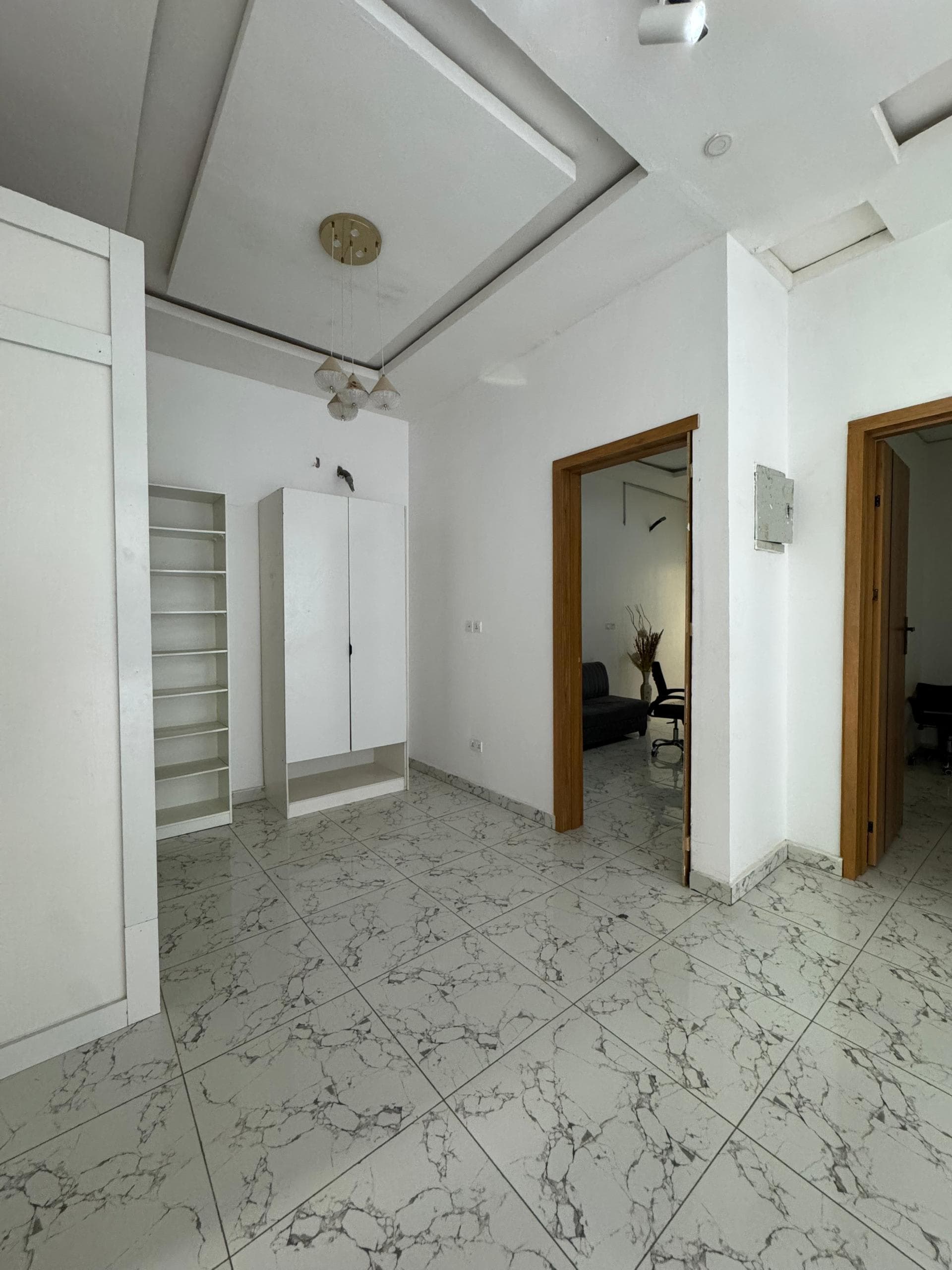 TO LET: Fully Furnished 4 bedroom Terrace Duplex